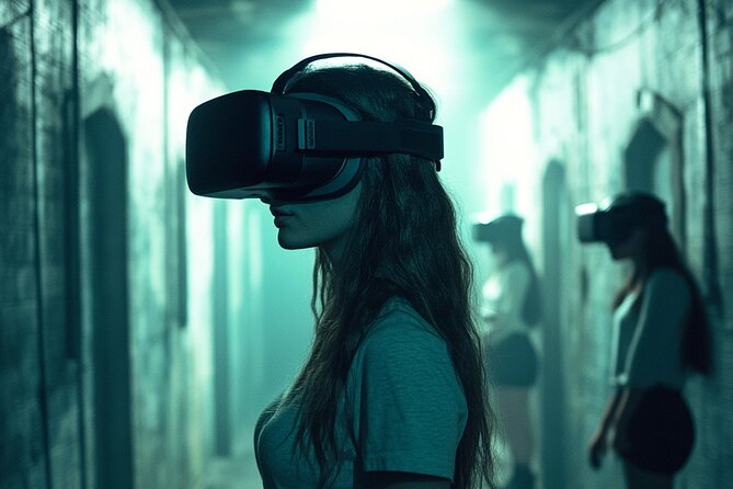 Bundle: 1 hour Axe Throwing+ 1 hour VR Escape Game - Why the private format matters