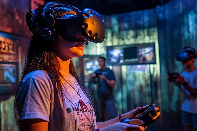 Bundle: 1 hour Axe Throwing+ 1 hour VR Escape Game - The first hour: learning to throw axes