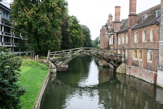 Cambridge Scavenger Hunt and Highlights Self-Guided Tour - Starting at Parker’s Piece
