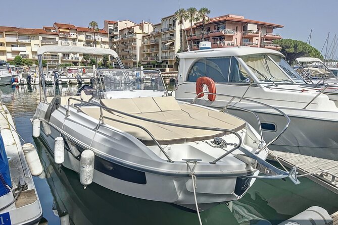 Cannes Boat Rental with Skipper – Lérins Island Escape Tour - Leaving Cannes aboard the Beneteau Flyer