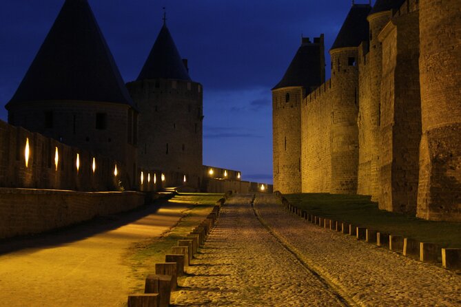 Carcassonne Scavenger Hunt and Highlights Self-Guided Tour - Solving clues instead of following a guide