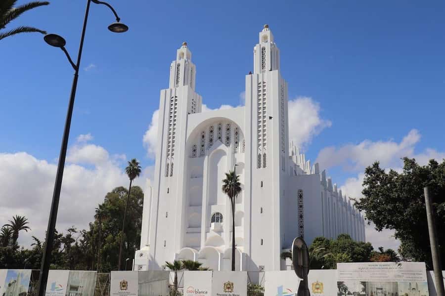 Casablanca Full-Day City Tour with round-trip hotel transfer - Along La Corniche and the Atlantic edge