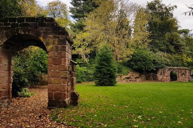 Chester Quest: Self Guided City Walk & Immersive Treasure Hunt - Why this city walk feels different