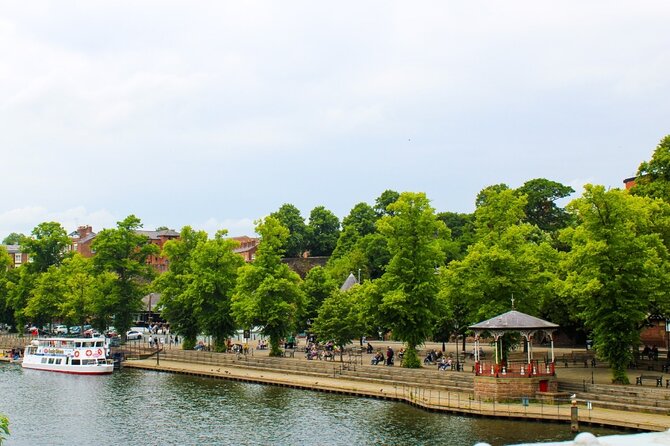 Chester Quest: Self Guided City Walk & Immersive Treasure Hunt - Grosvenor Park and the River Dee