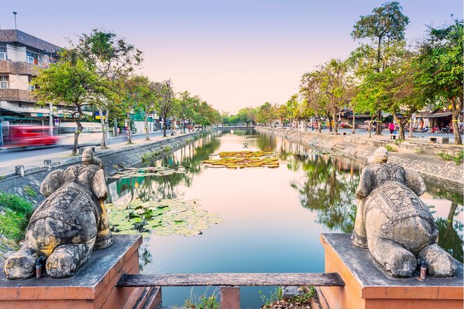 Chiang Mai Scavenger Hunt and Sights Self-Guided Tour - Timing, pace, and group size