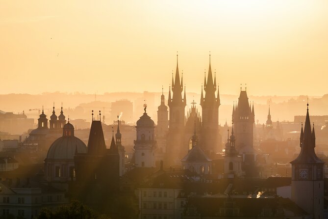 CITY QUEST PRAGUE: unlock the mysteries of this city! - Reaching Prague Castle and the hilltop views
