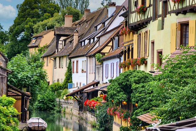 Colmar Scavenger Hunt and Sights Self-Guided Tour - Practical tips for a smoother two-hour walk