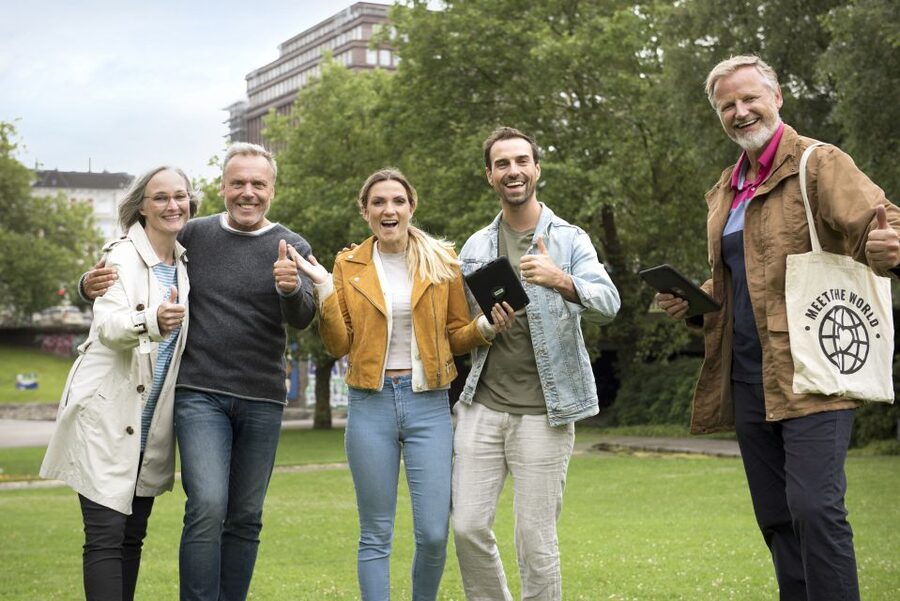 Cologne Old Town: Outdoor Escape Game - Starting at the Trude Herr statue