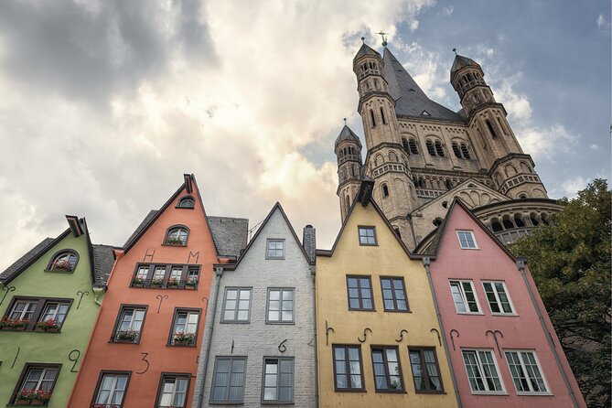 Cologne Scavenger Hunt and Highlights Self Guided Audio Tour - Cologne Cathedral gives you a strong starting point