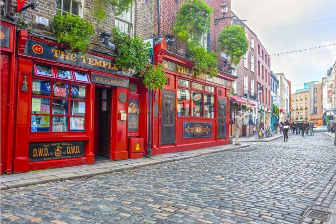 Cupid’s Trail: Romantic Puzzle Quest in Dublin - Whitefriar Church brings the history into focus