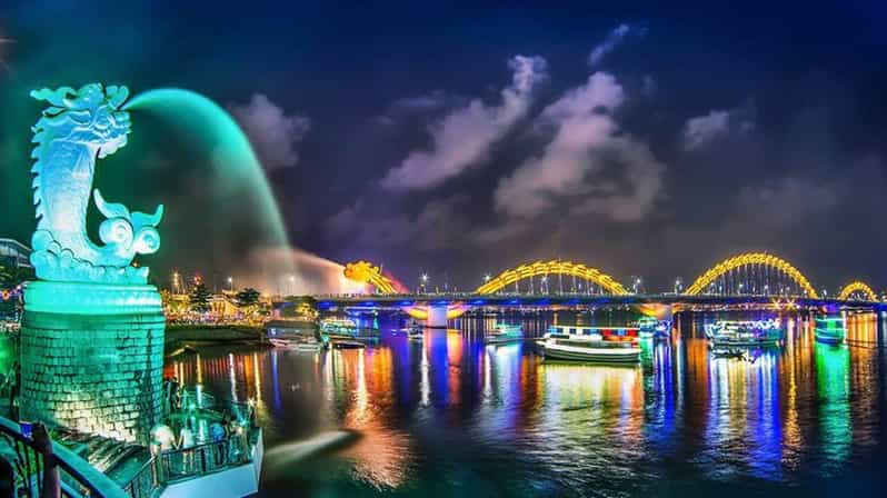 Da Nang: 4 hours city exploration and local food tour - Three local dishes, water, and a soft drink