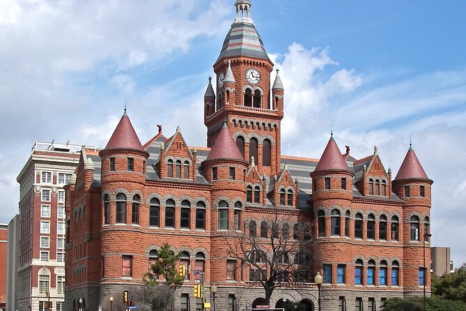Dallas Scavenger Hunt & Self-Guided Tour - Dealey Plaza and Dallas history