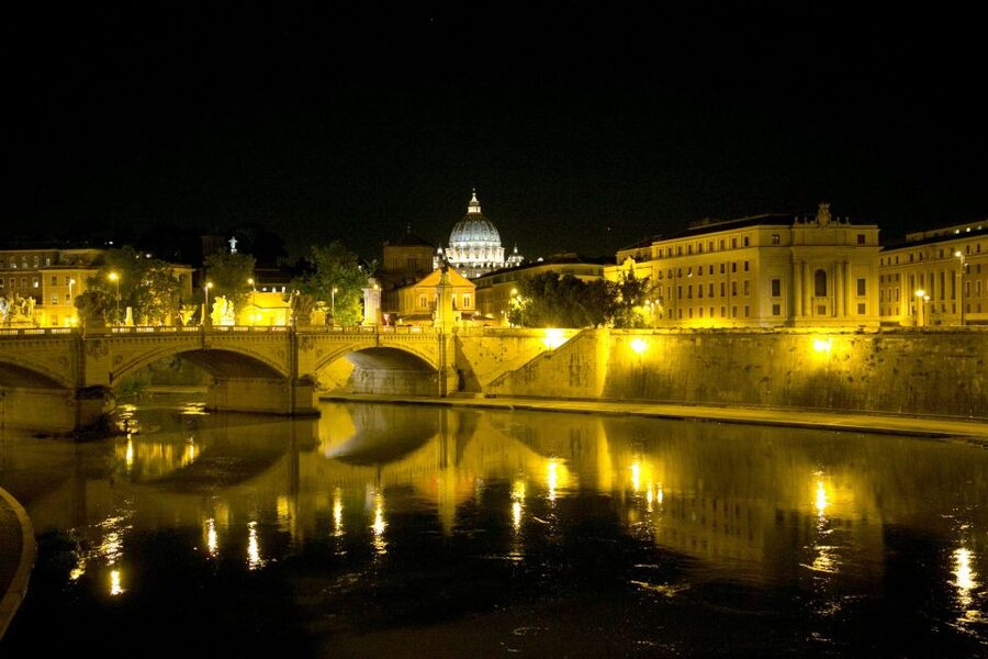 Dark Heart of Rome - Facts, Legend & Mystery Walking Tour - Ending near Castel Sant’Angelo