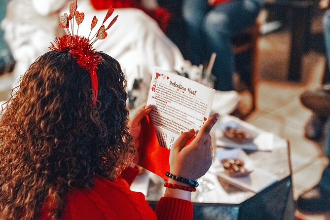 Derby Themed Murder Mystery Food Tour Experience in Louisville - Why the three-restaurant format works