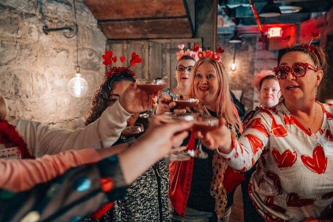 Derby Themed Murder Mystery Food Tour Experience in Louisville - What happens from 6 p.m. to the final accusation