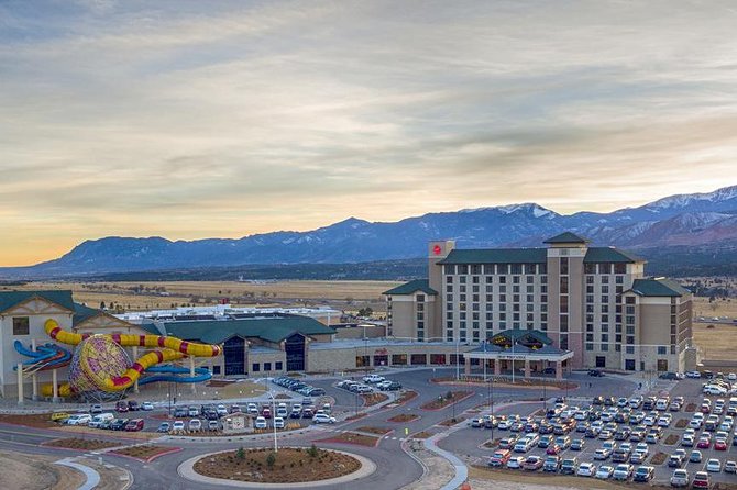 Dinner Detective True Crime Murder Mystery - Colorado Springs, CO - The meal: four courses with realistic expectations