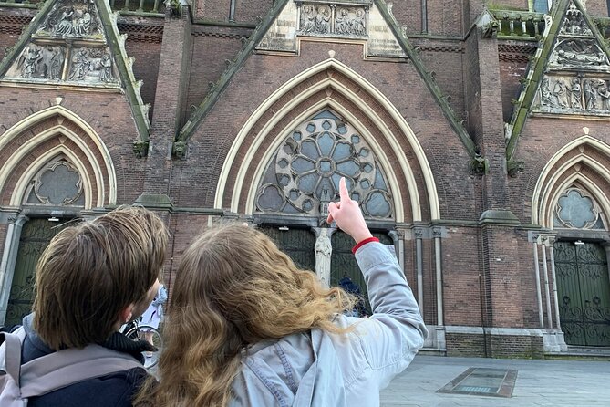Discover Alkmaar with a self-guided Outside Escape city game tour - A city game with a real historical problem