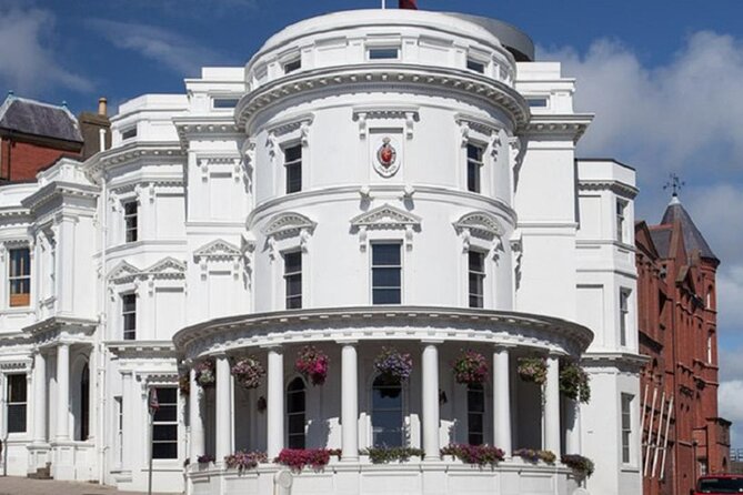Douglas, Isle of Man: Self Guided Walk & Immersive Treasure Hunt - The Gaiety Theatre, Sefton Hotel, and other stops