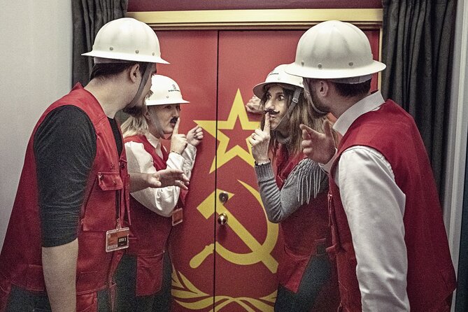 Downfall Spy Mission (Premium Private Escape Room) - Who should book Downfall