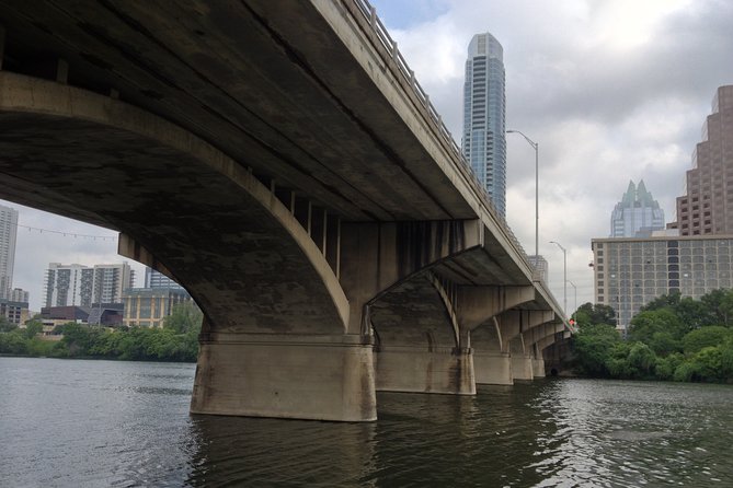 Downtown Austin Scavenger Hunt Adventure - Start at the Capitol and get your bearings