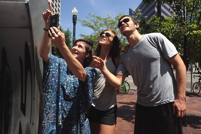 Downtown Austin Scavenger Hunt Adventure - Follow the clues along East Sixth Street
