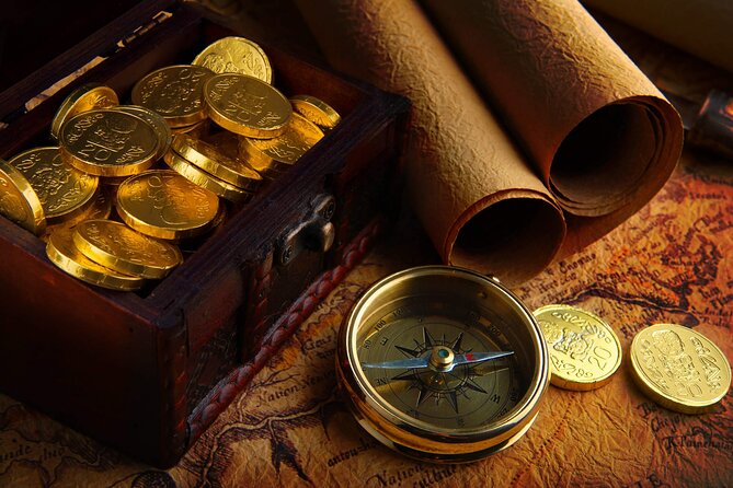 Dresden: Private Sightseeing Treasure Hunt - A city walk with a treasure at the center