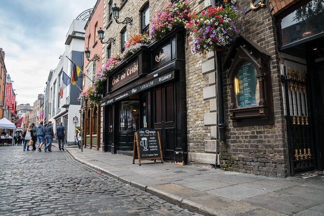 Dublin Old Town: Famous Pubs Exploration Game and Tour - The Clarence Hotel and The Temple Bar Pub