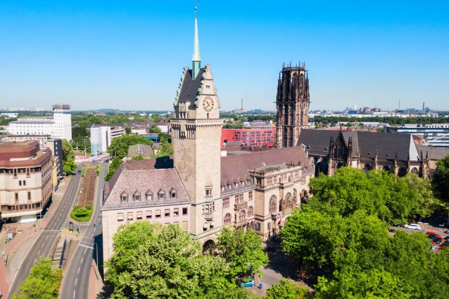Duisburg: Scavenger Hunt Self-Guided Tour - Who will enjoy this Duisburg game most?