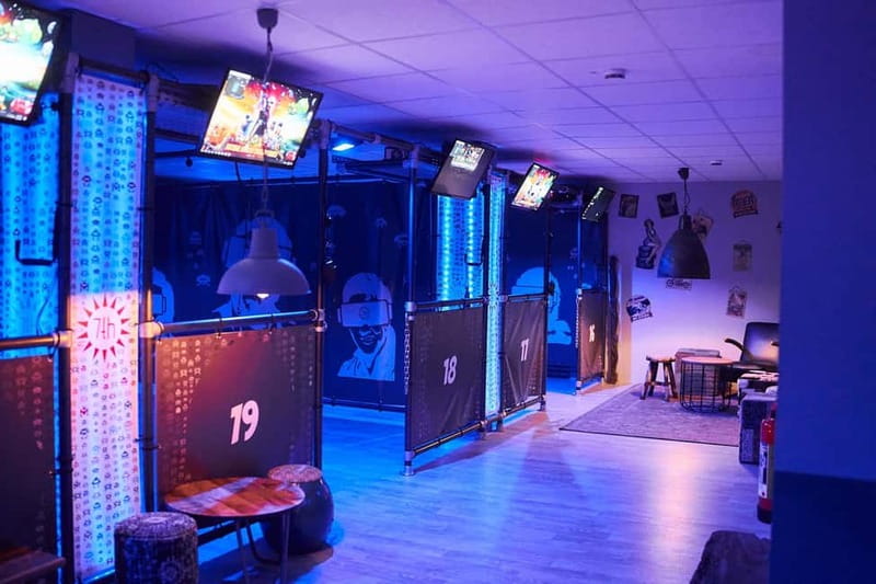 Düsseldorf: Virtual Reality Escape Game - Is One Hour Enough for $35?