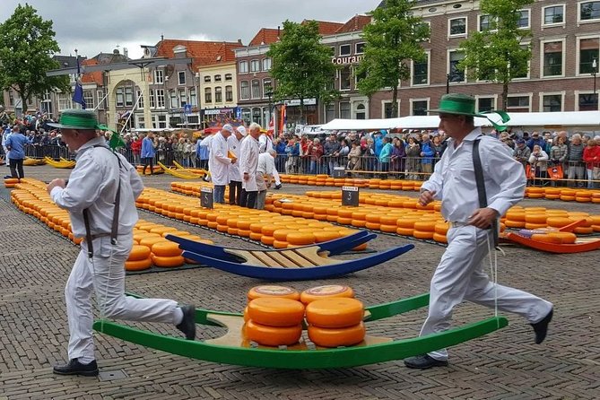 e-Scavenger hunt Alkmaar: Explore the city at your own pace - Price, pace, and who gets the best value