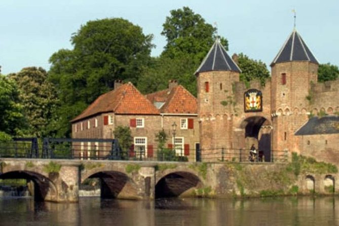 e-Scavenger hunt Amersfoort: Explore the city at your own pace - A city game rather than a standard walking tour