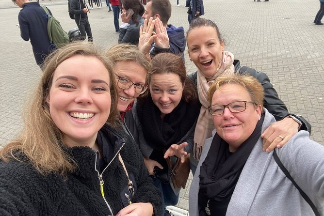 e-Scavenger hunt Arnhem: Explore the city at your own pace - Historische Kelders and the Feestaardvarken