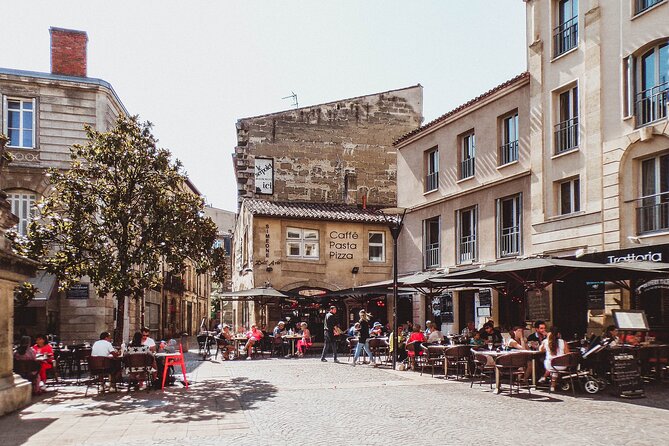 e-Scavenger hunt Bordeaux: Explore the city at your own pace - Notre Dame and La Flèche