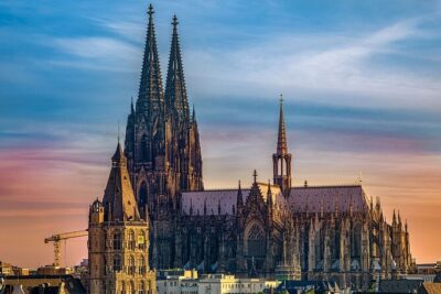 e-Scavenger hunt Cologne: Explore the city at your own pace