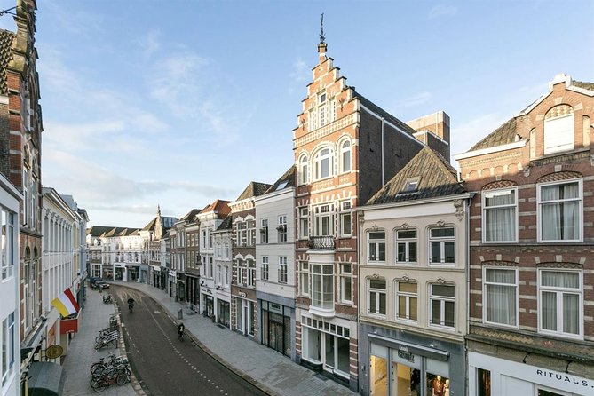 e-Scavenger hunt Den Bosch: Explore the city at your own pace - The Jeroen Bosch Huis and the final stretch
