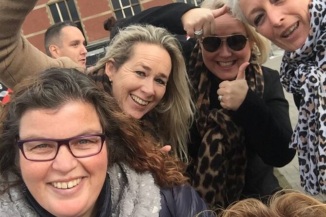 e-Scavenger hunt Ghent: Explore the city at your own pace - What the $37.24 group price really covers