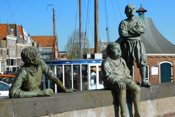 e-Scavenger hunt Hoorn: Explore the city at your own pace - Price, group size, and practical value