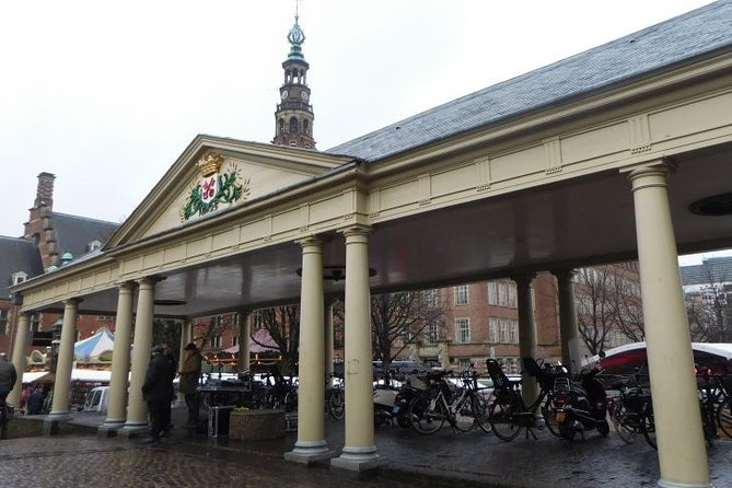 e-Scavenger hunt Leiden: Explore the city at your own pace - Churches, gardens, and Leiden’s early story