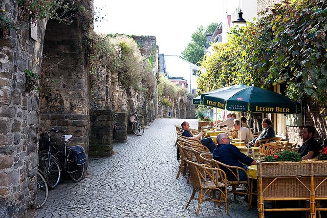 e-Scavenger hunt Maastricht: Explore the city at your own pace - Helpoort and the Basilica of Our Lady