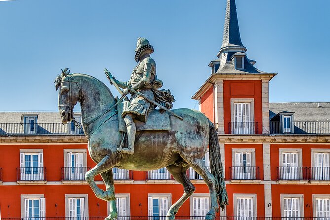 e-Scavenger hunt Madrid: Explore the city at your own pace - The basilica and Baroque church