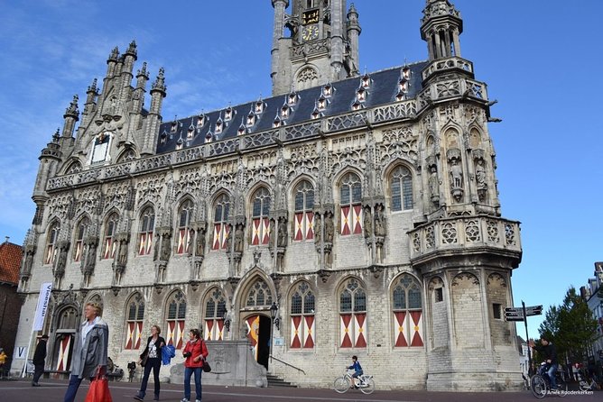 e-Scavenger hunt Middelburg: Explore the city at your own pace - Stop 1: Abdijtoren De Lange Jan