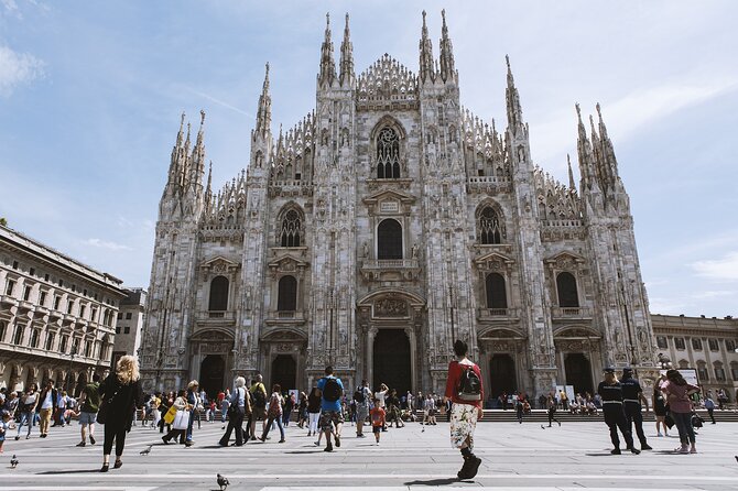 e-Scavenger hunt Milan: Explore the city at your own pace - What the $36.07 group price really buys