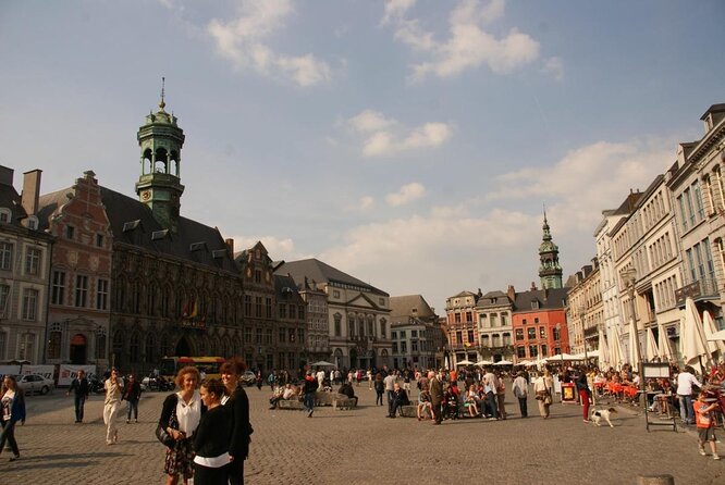 e-Scavenger hunt Mons: Explore the city at your own pace - A city game rather than a standard guided tour