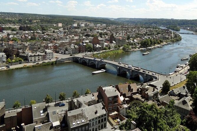 e-Scavenger hunt Namur: Explore the city at your own pace - Place d’Armes and the Belfry