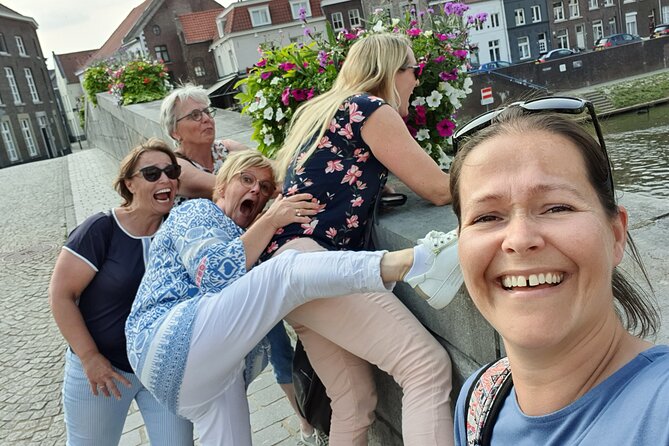 e-Scavenger hunt Roermond: Explore the city at your own pace - The final stretch: bridges, schools, and religious buildings
