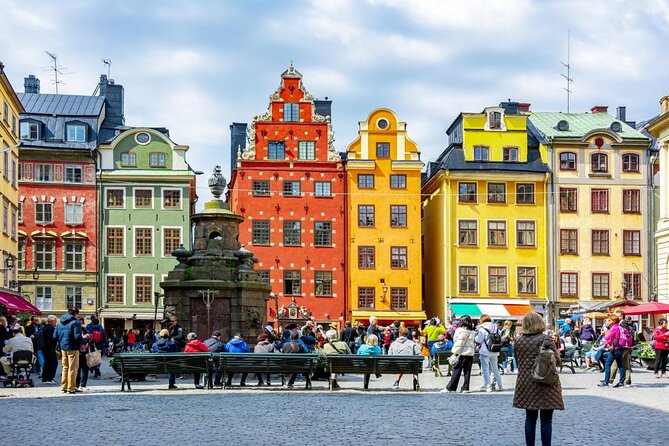 e-Scavenger hunt Stockholm: Explore the city at your own pace - Starting at Slottsbacken in Stockholm’s old town