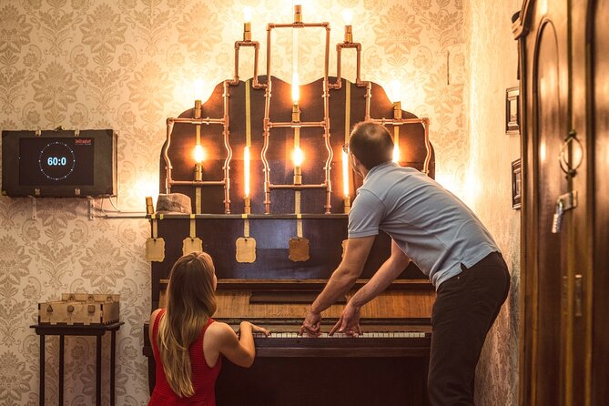 Enigmarium Escape Room games - Entering Enigmarium at Trdinova ulica 4
