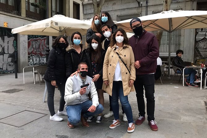 Escape game Madrid, chase the killer - English-language use and clarity