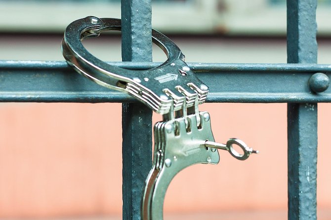 Escape Game Outdoor: Operation Mindfall - Kulturpalast: Keeping the Team Moving