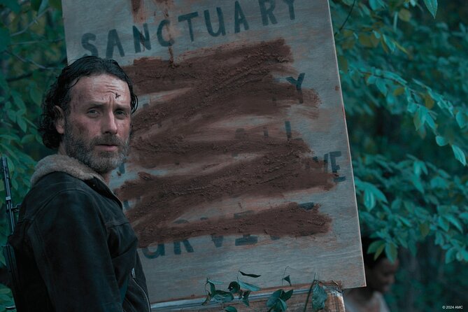 Escape Game Outdoor The Walking Dead in Caen - Who Will Enjoy This Most?